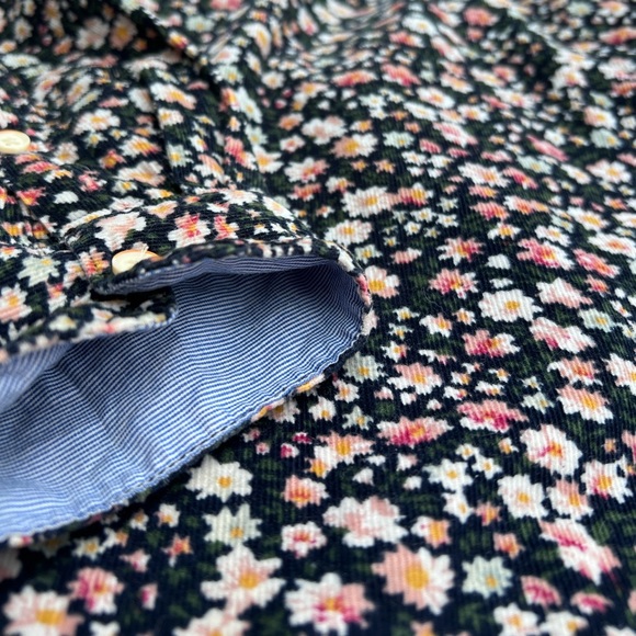 Trovata Birds of Paradis Pintuck Pleated Floral Corduroy Long Sleeve Blouse - Picture 4 of 9